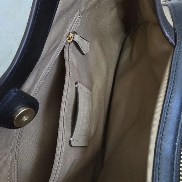 Coach Women's Cream and Tan Leather Bag - Picture 9 of 15